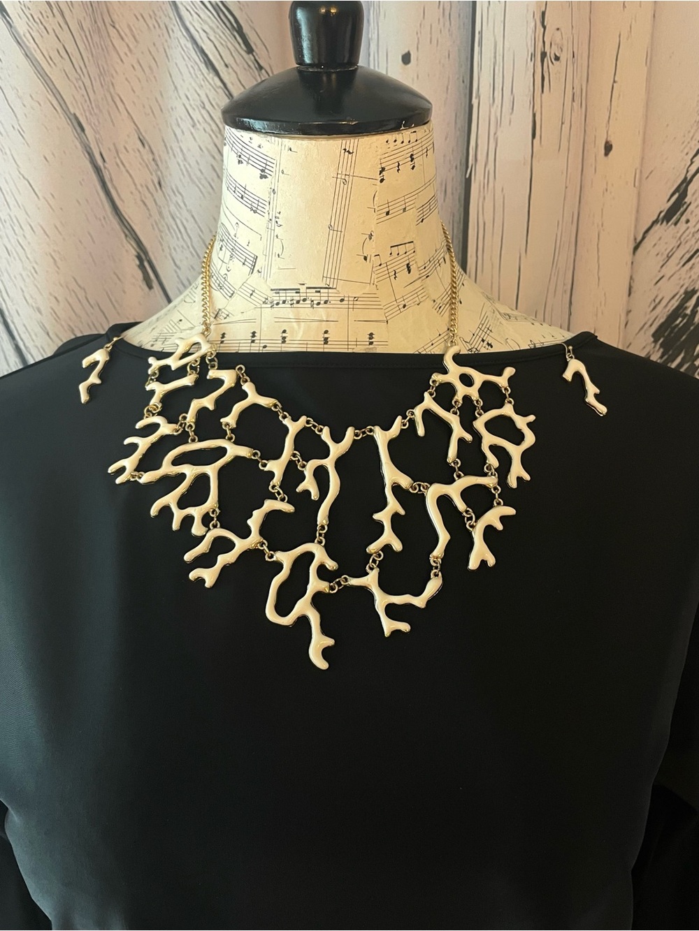 Coral Statement Necklace Enamel with Earrings
